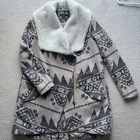 Kendall + Kylie Pacsun Exclusive Coat - Picture 1 of 4